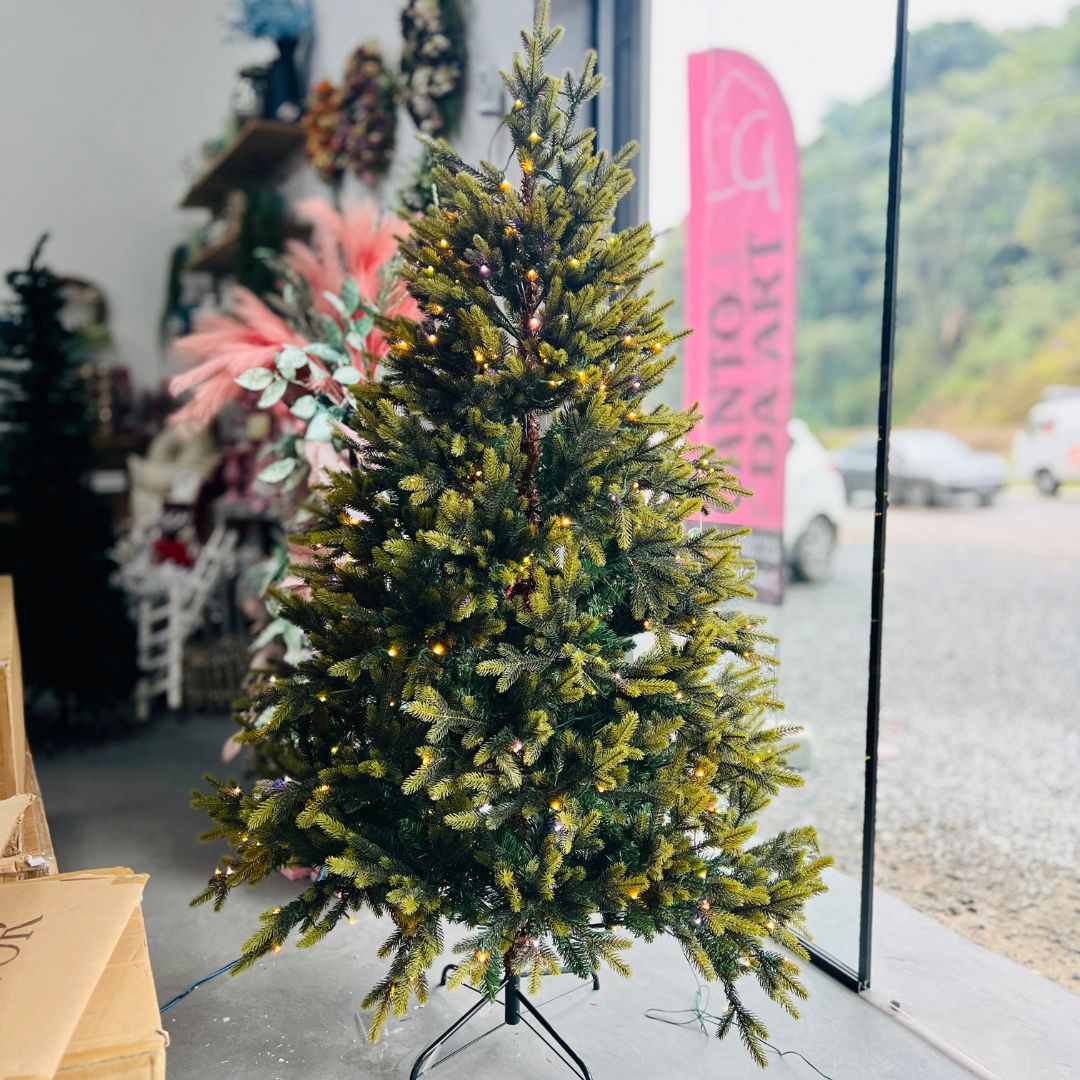 Árvore Natalina - 180cm / 867 Galhos - 320 Leds e Galho Siliconado